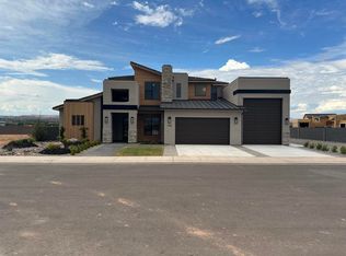 446 W Johann Cir, Washington, UT 84780