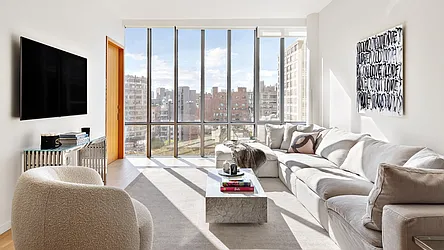 Rented by Luxus Manhattan Realty