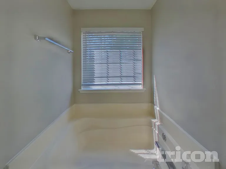 1030 Riverclift Dr — Photo 10