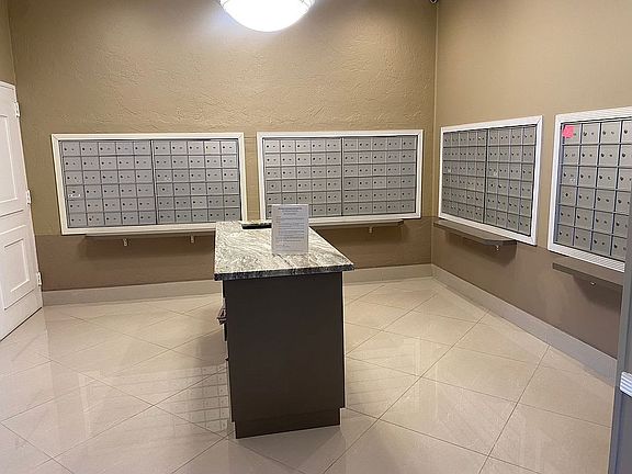 5th image of 4250 Galt Ocean Dr APT 9E