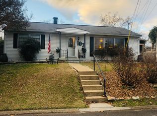 103 E Arrowwood Rd, Oak Ridge, TN 37830