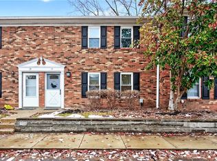 11 Queens Ct, West Chester, OH 45069