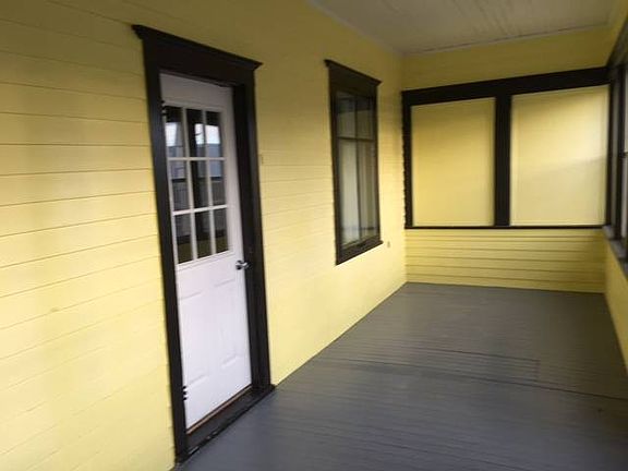 2nd image of 812 2nd Ave S