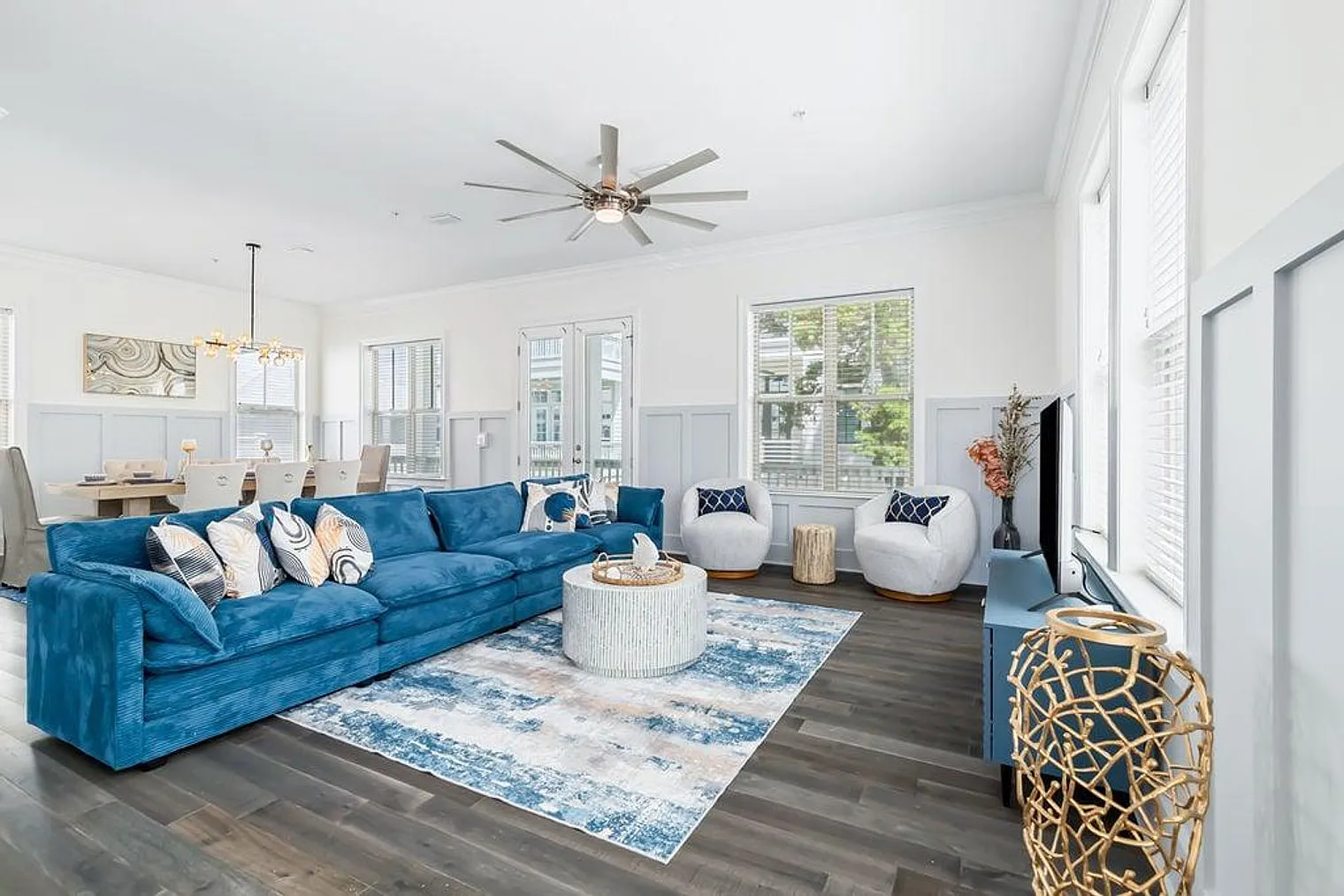 5 bed, 5.0 bath, 3724 sqft, $4,332 — Photo 4