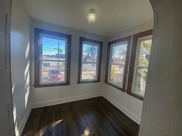 3403 Maple Ave #1 — Photo 2