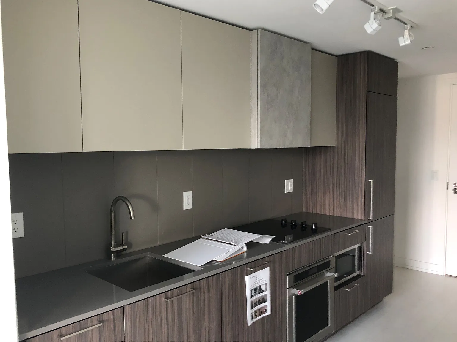 1 bed, $2,250 — Photo 4
