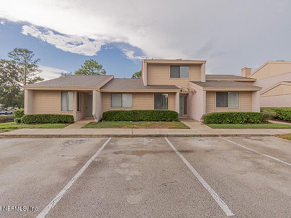2nd image of 2131 Sea Hawk Dr