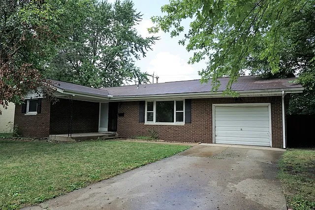 308 Briar Ln photo 1