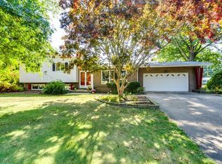 3116 Sherbrook Dr, Uniontown, OH 44685