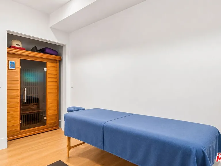 9206 Monte Mar Dr — Photo 45