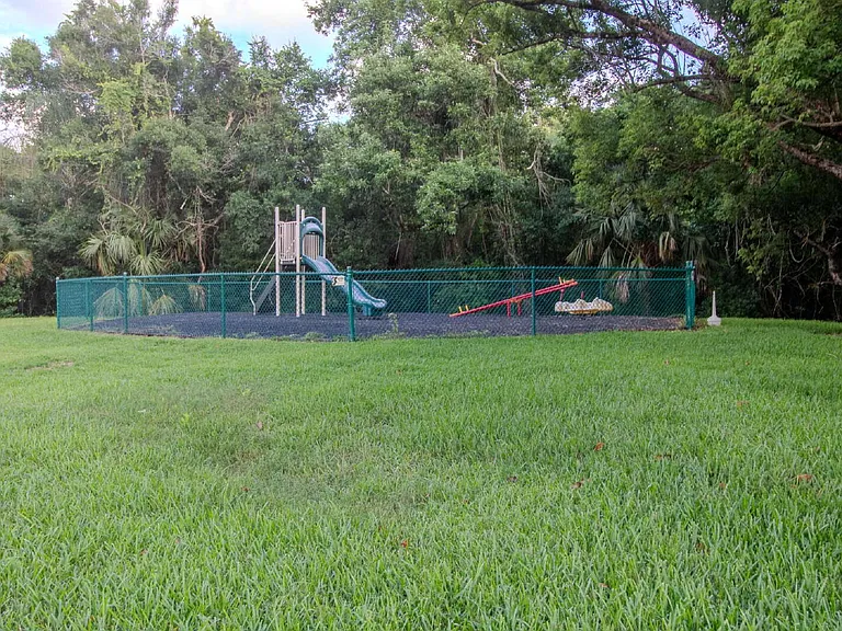 3101 Lake Pine Way #G2 — Photo 22