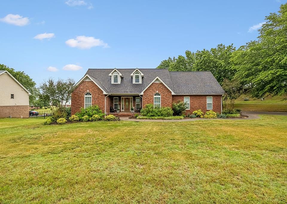 1st image of 6 County House Cir