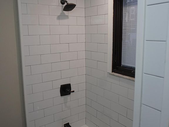 4th image of 180 Talmadge St #180