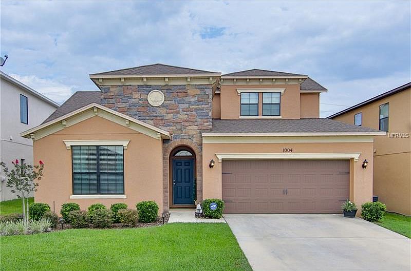 1st image of 1004 Woods Landing Dr
