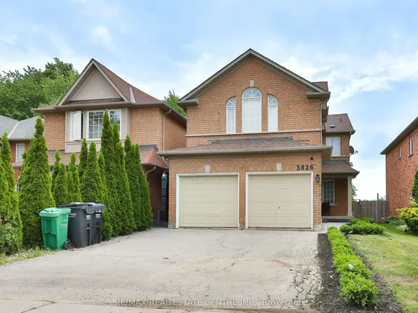 3826 Forest Bluff Cres, Mississauga, ON L5N 7T8