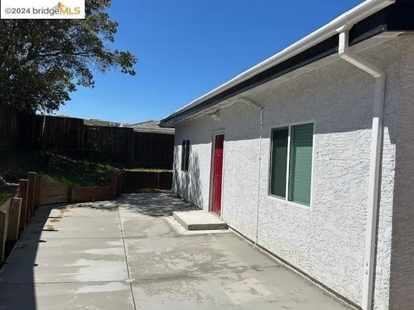 133A Greenmeadow Cir, Pittsburg, CA 94565