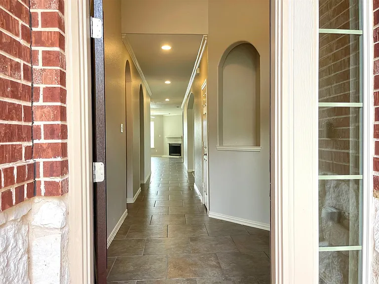 26100 Brickhill Dr — Photo 3