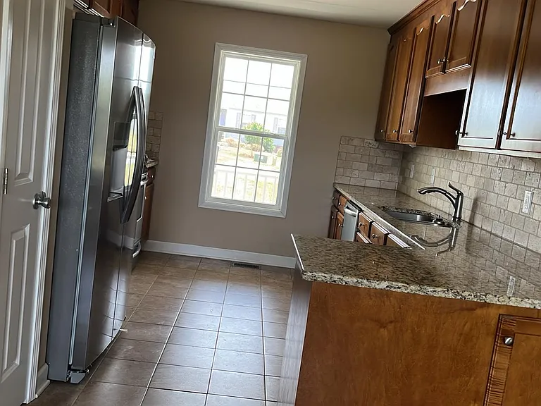 118 Portman Ln — Photo 7