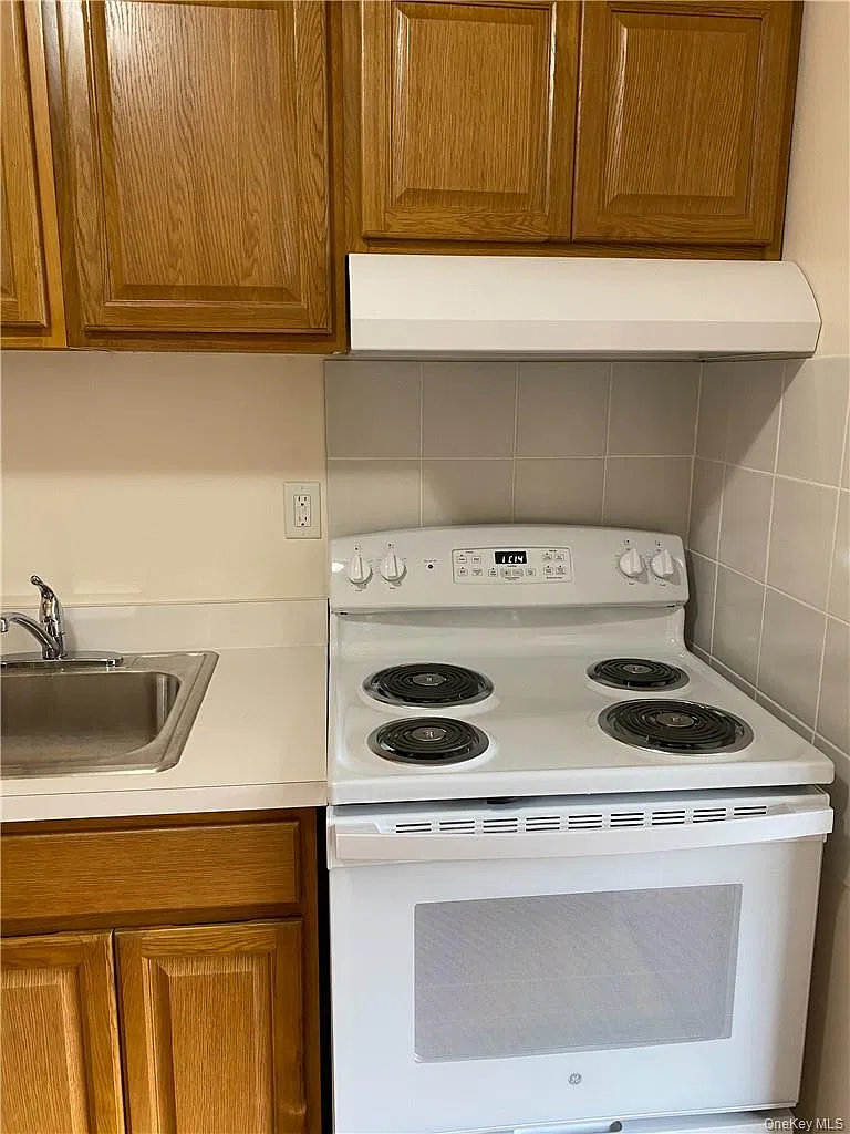 1 bed, 1.0 bath, 950 sqft, $1,600 — Photo 3