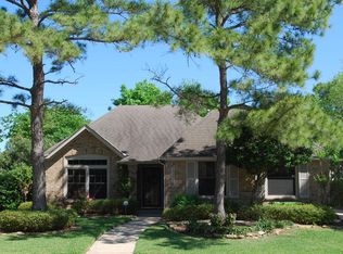 17326 Emerald Isle Dr, Houston, TX 77095