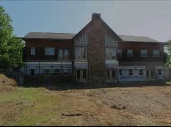 (undisclosed Address), London, AR 72802