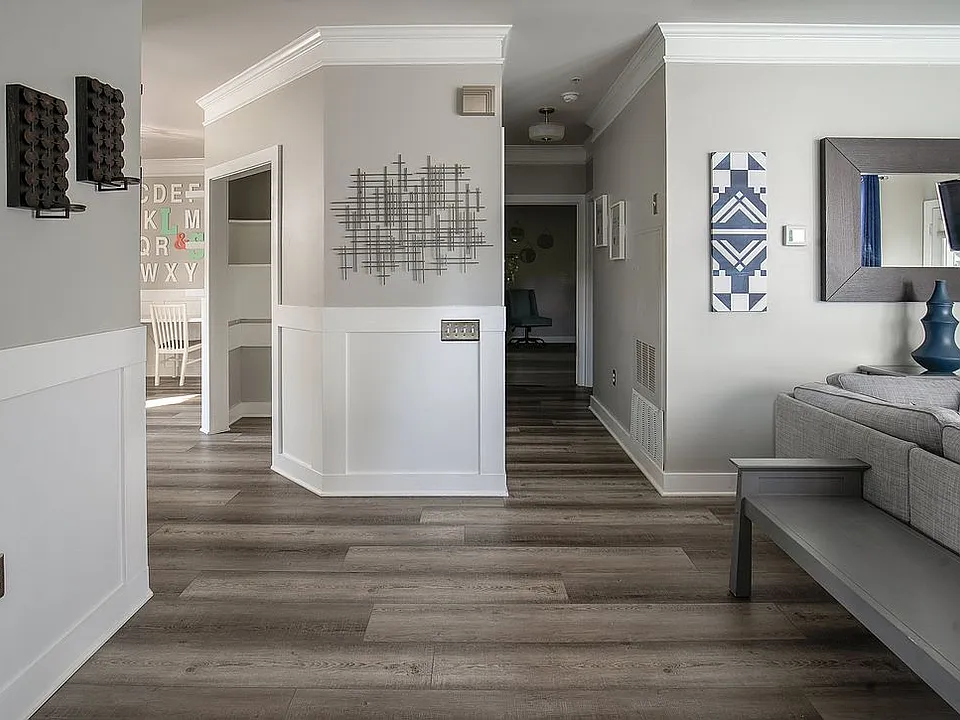 Entry/Foyer 