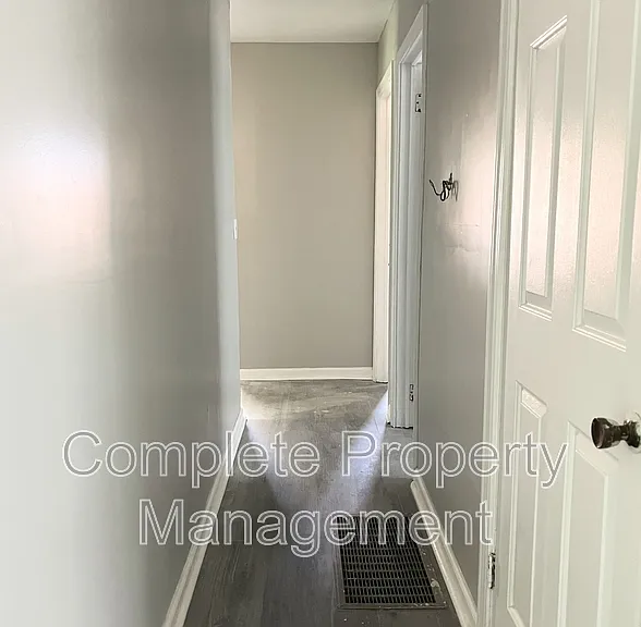 2432 Ishkooda Rd SW — Photo 6