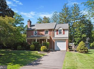 1228 Wheatsheaf Ln, Abington, PA 19001