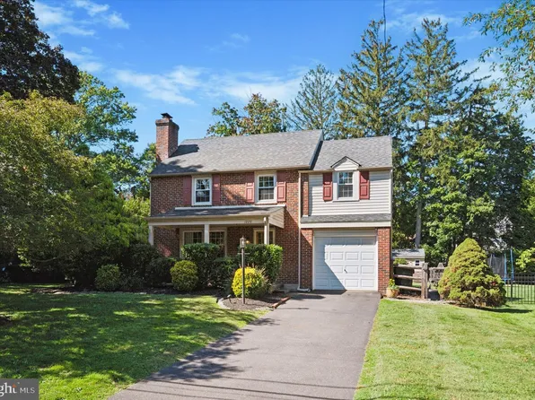 1228 Wheatsheaf Ln, Abington, PA 19001