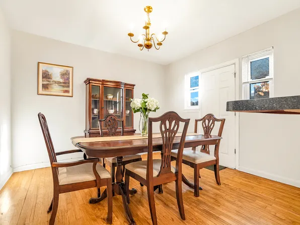 20-11 35th Street image 2 of 30