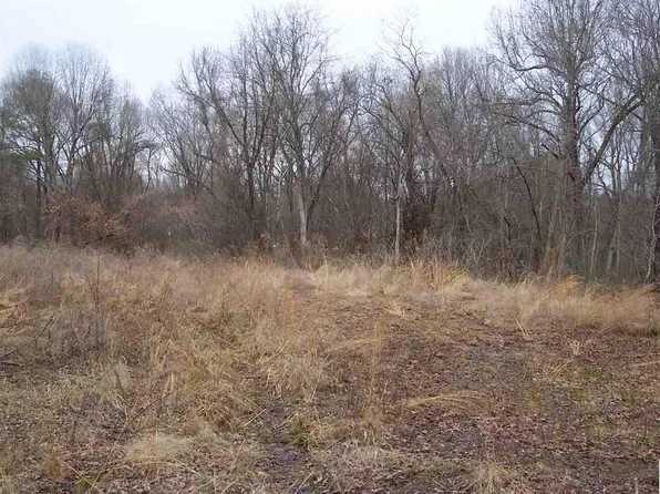 301 Barton Cir, Paducah, KY 42003