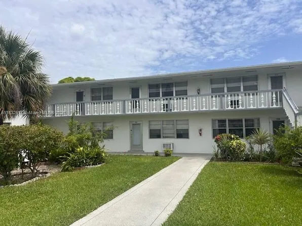 367 Sheffield St E #O, Wellington, FL 33414