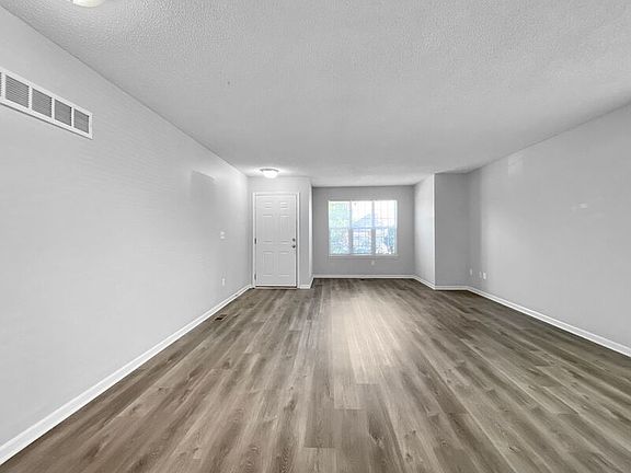 5th image of 4205 Highland Ave