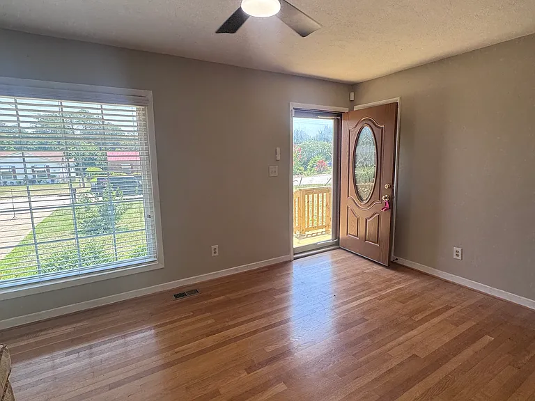 7363 Hyannis Dr — Photo 14