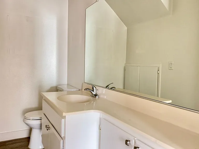 2500 Abbot Kinney Blvd — Photo 5