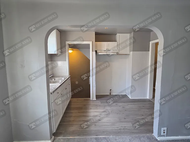 11591 Roxbury St — Photo 22