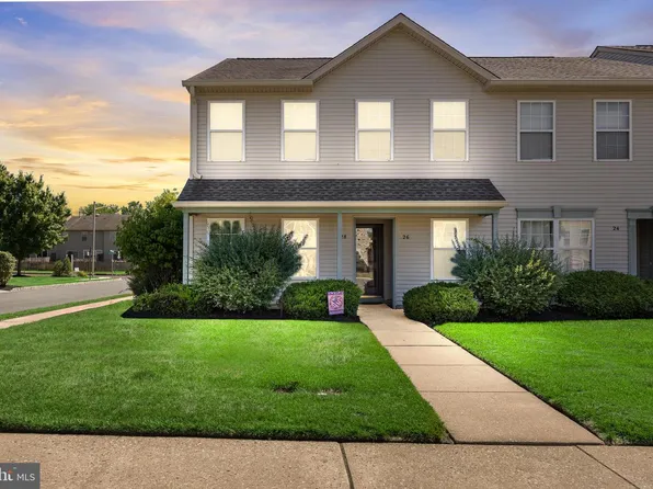 26 Foxglove Dr, Riverside, NJ 08075