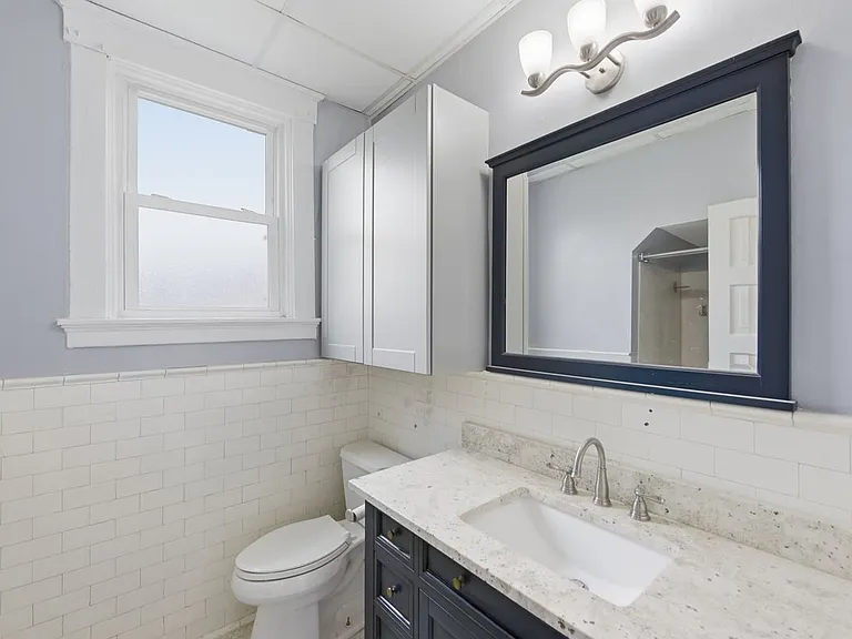 344 Helen St #1 — Photo 18