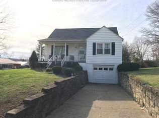 1317 Hillview Dr, Milton, WV 25541