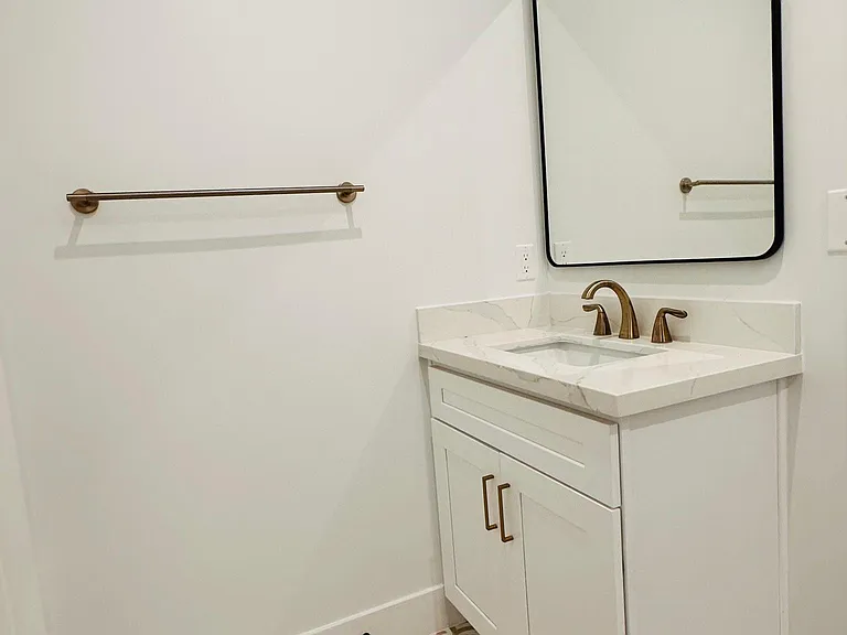 1105 S Sherbourne Dr #4 — Photo 12