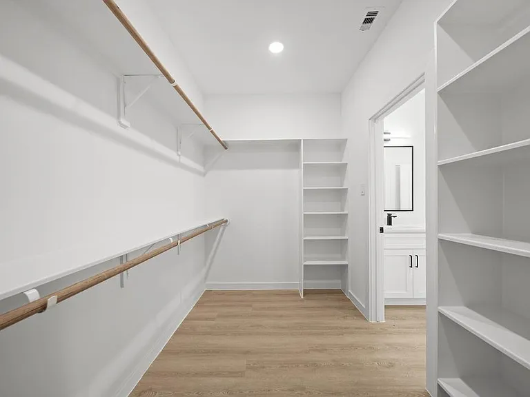 7817 Beckley St #B — Photo 14