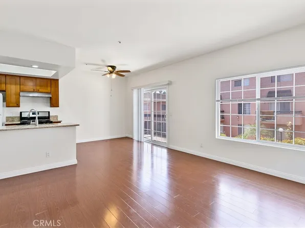 147 W Acacia Ave APT 122, Glendale, CA 91204