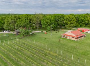 8400 E 1320th Rd, Stockton, MO 65785