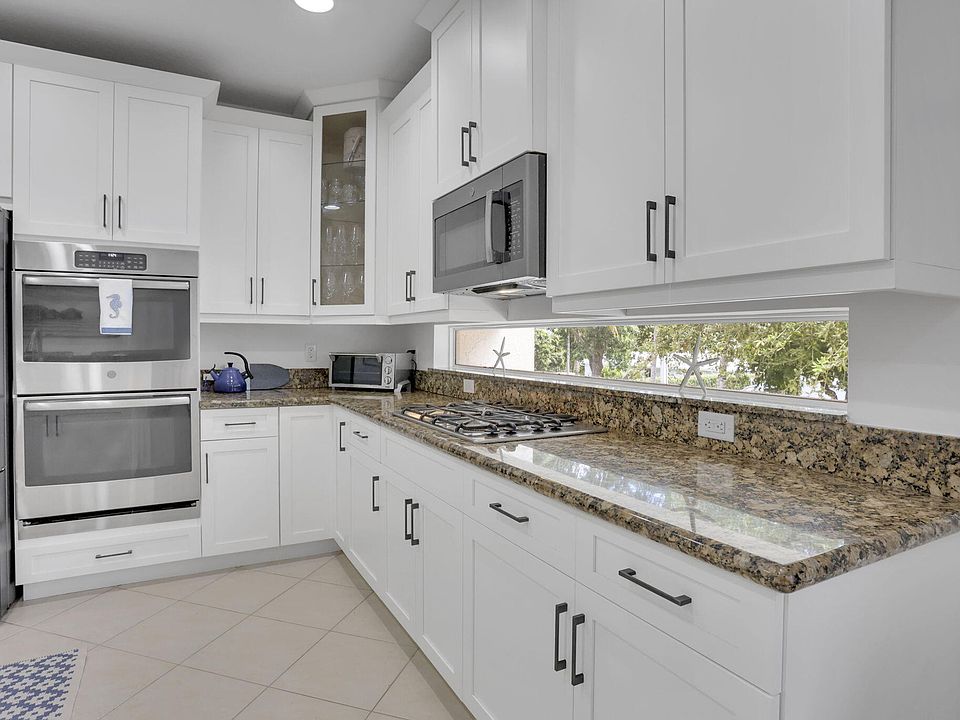 1st image of 5660 NE Trieste Way