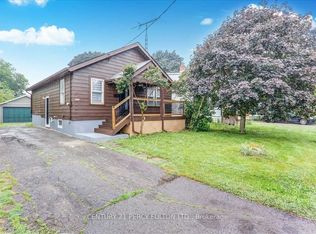 212 Burk St, Oshawa, ON L1J 4C3