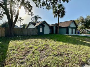 1041 Sawyers Ct, Lutz, FL 33559