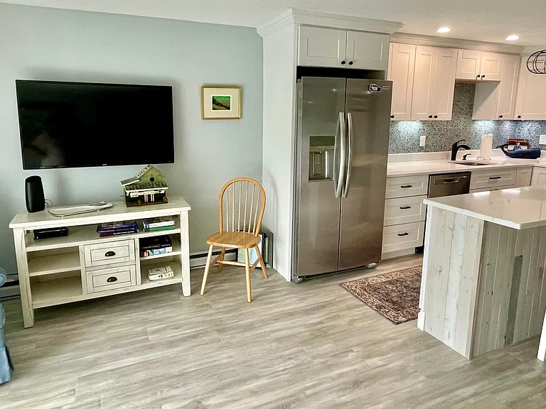 444 Main St #111 — Photo 2