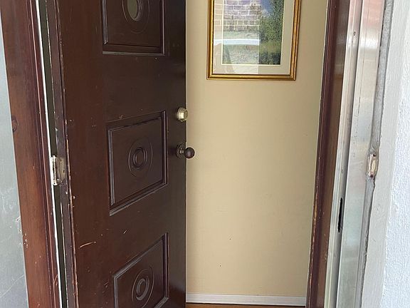5th image of 19715 46th Ave Floor 1