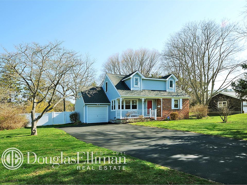 1st image of 29 Colonial Dr