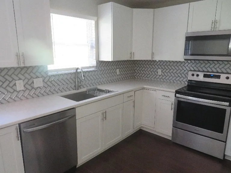 610 Clemmer Ave — Photo 2